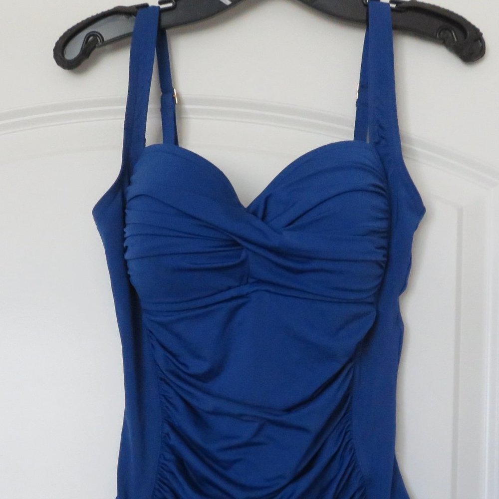 NWOT Women's La Blanca Island Goddess Twist Shirred Swimsuit - Size 4